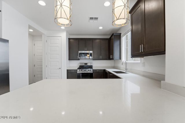 8336 E Petterson Avenue, Mesa, AZ 85212