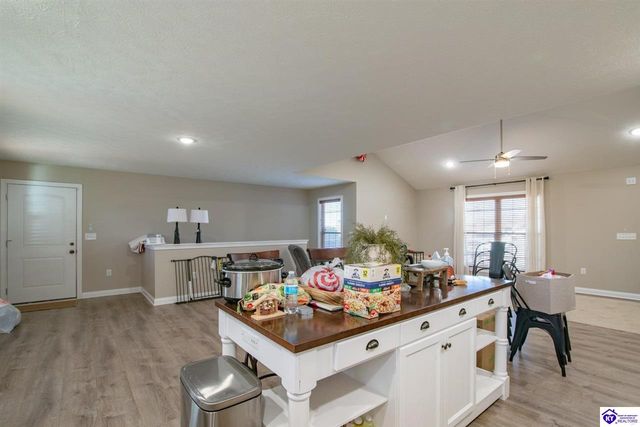 26 Whistling Oaks Boulevard, Glendale, KY 42740