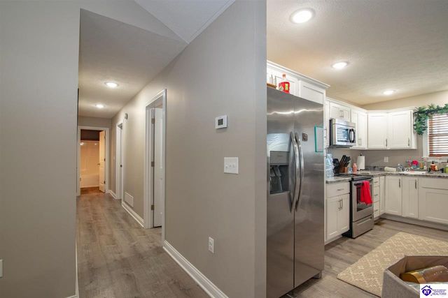 26 Whistling Oaks Boulevard, Glendale, KY 42740