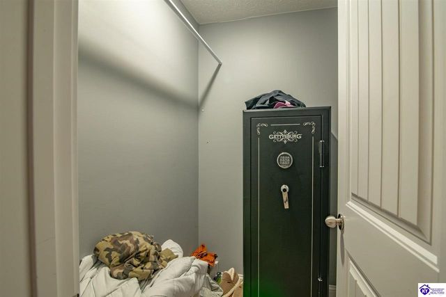 26 Whistling Oaks Boulevard, Glendale, KY 42740