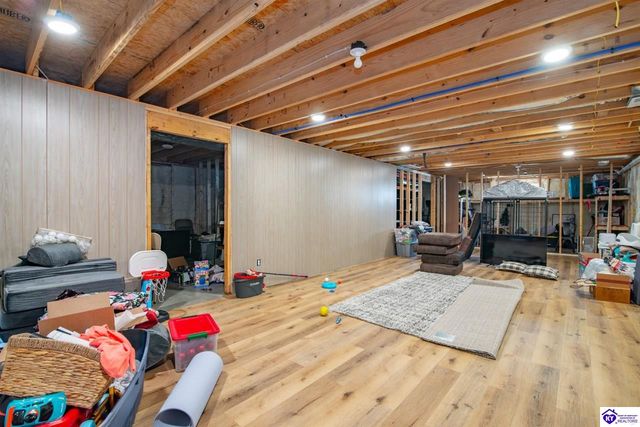 26 Whistling Oaks Boulevard, Glendale, KY 42740