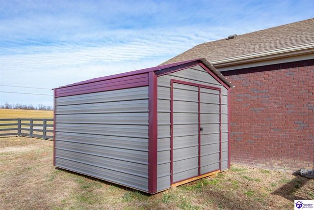 26 Whistling Oaks Boulevard, Glendale, KY 42740