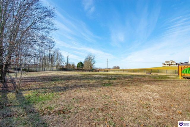 26 Whistling Oaks Boulevard, Glendale, KY 42740