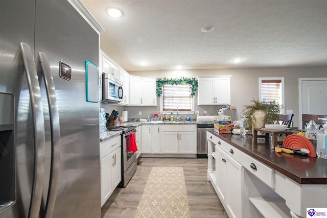 26 Whistling Oaks Boulevard, Glendale, KY 42740