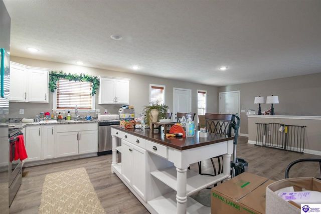 26 Whistling Oaks Boulevard, Glendale, KY 42740