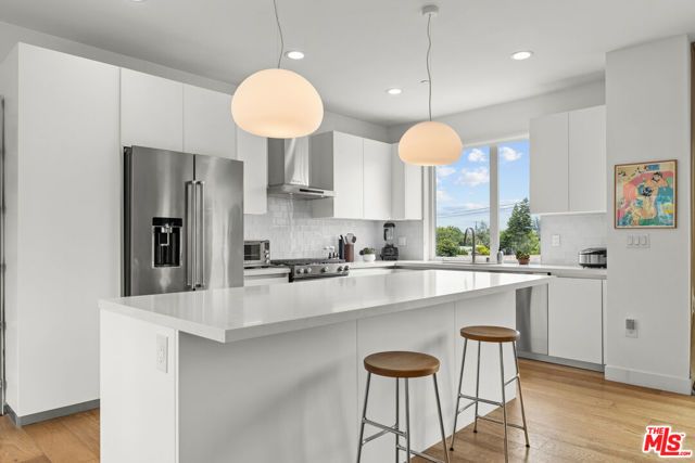 11724 Culver Boulevard 10, Los Angeles, CA 90066