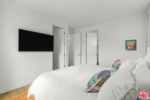 11724 Culver Boulevard 10, Los Angeles, CA 90066