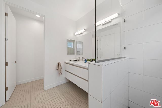 11724 Culver Boulevard 10, Los Angeles, CA 90066