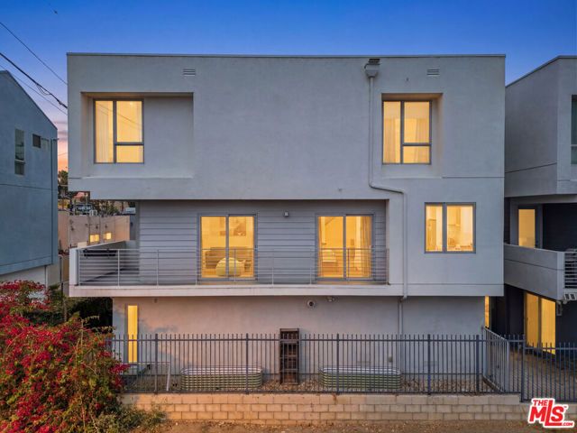 11724 Culver Boulevard 10, Los Angeles, CA 90066