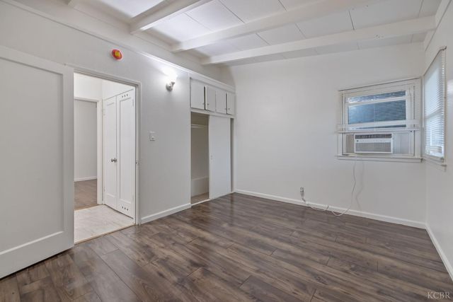 1138 W Lansing Way, Fresno, CA 93705