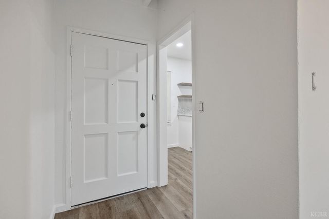 1138 W Lansing Way, Fresno, CA 93705