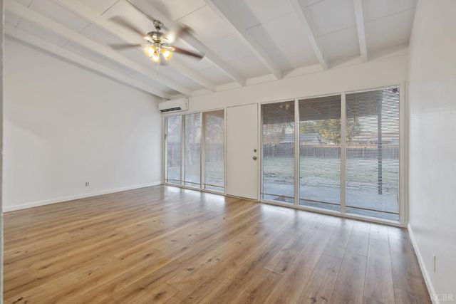 1138 W Lansing Way, Fresno, CA 93705