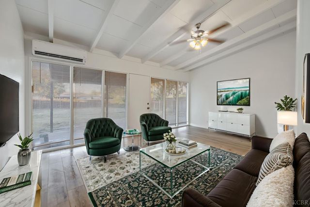 1138 W Lansing Way, Fresno, CA 93705