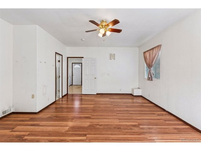 1631 W Hoye Pl, Denver, CO 80223