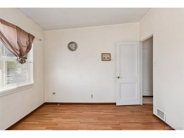 1631 W Hoye Pl, Denver, CO 80223