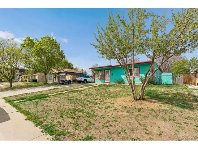 1631 W Hoye Pl, Denver, CO 80223
