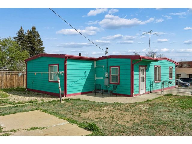 1631 W Hoye Pl, Denver, CO 80223