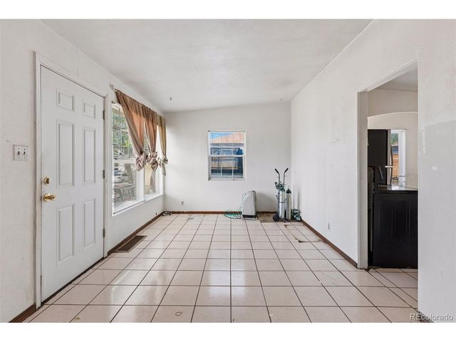 1631 W Hoye Pl, Denver, CO 80223