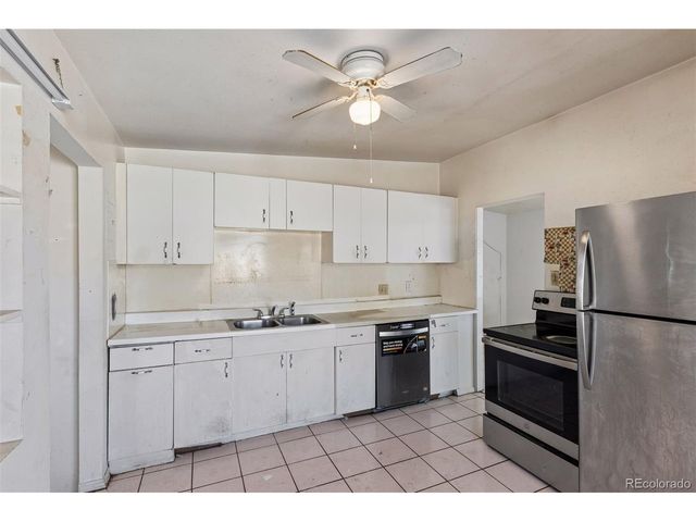 1631 W Hoye Pl, Denver, CO 80223