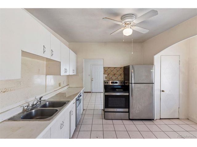 1631 W Hoye Pl, Denver, CO 80223