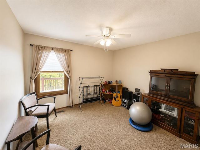 17776 State Hwy CC, Warrenton, MO 63383
