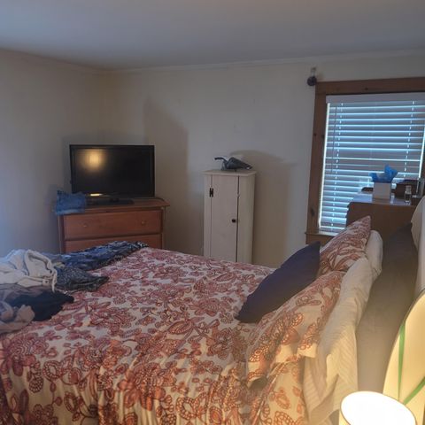 32 Chadwick Avenue, Hyannis, MA 02601