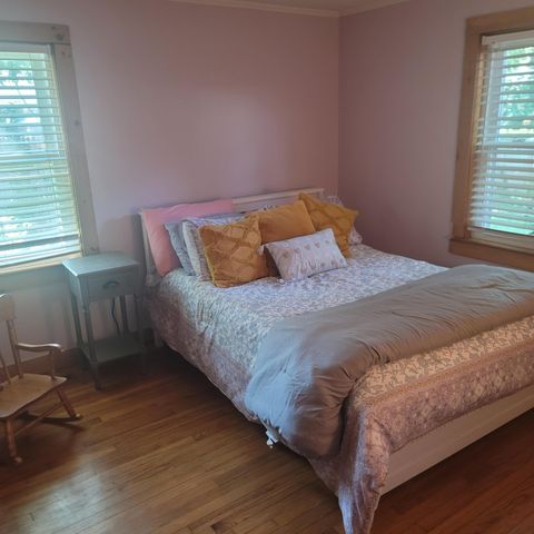 32 Chadwick Avenue, Hyannis, MA 02601