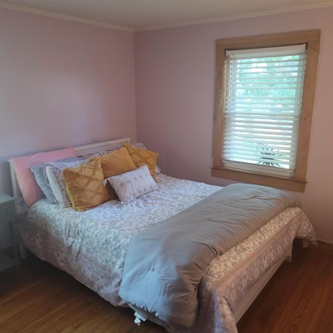 32 Chadwick Avenue, Hyannis, MA 02601