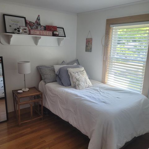 32 Chadwick Avenue, Hyannis, MA 02601