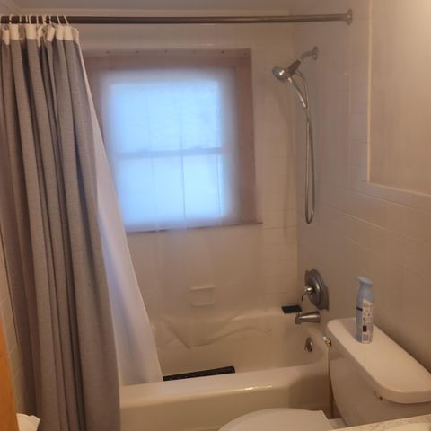 32 Chadwick Avenue, Hyannis, MA 02601