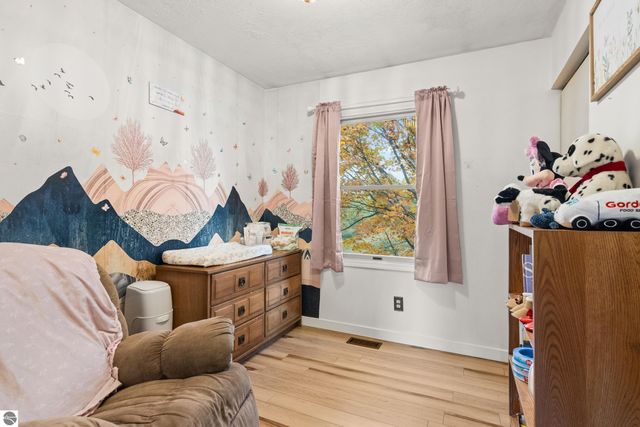 1179 N 4 Mile Road, Traverse City, MI 49696