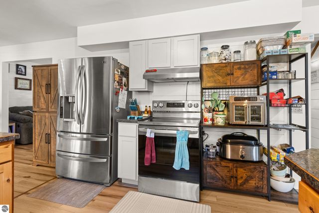 1179 N 4 Mile Road, Traverse City, MI 49696