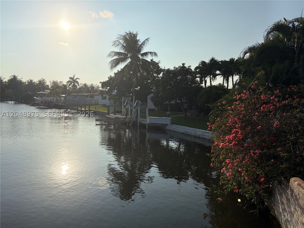 Image 23 of property listing at 1401 Argonaut Isle, Dania Beach, FL 33004