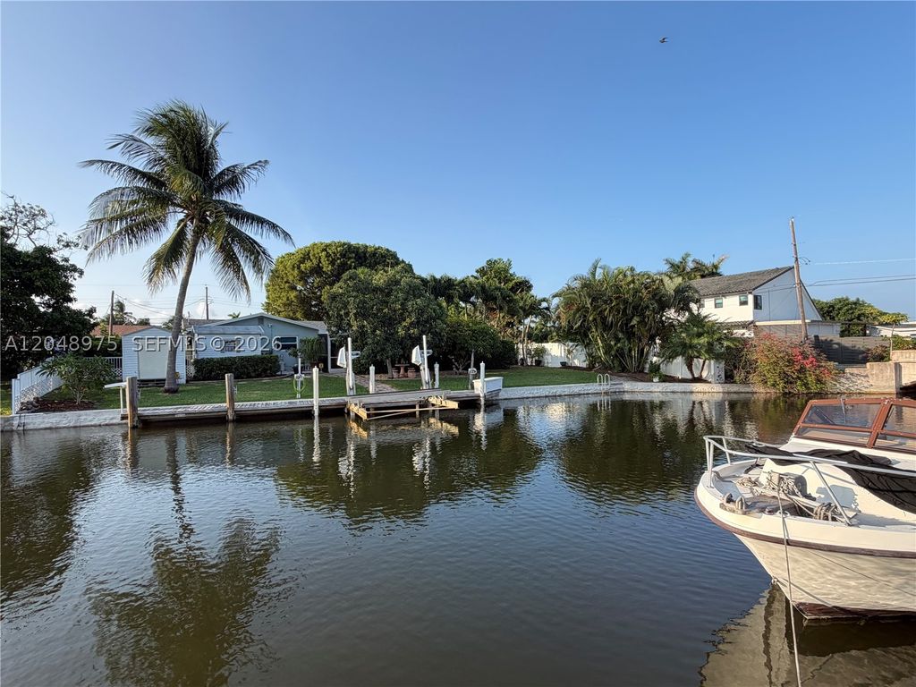 Image 58 of property listing at 1401 Argonaut Isle, Dania Beach, FL 33004