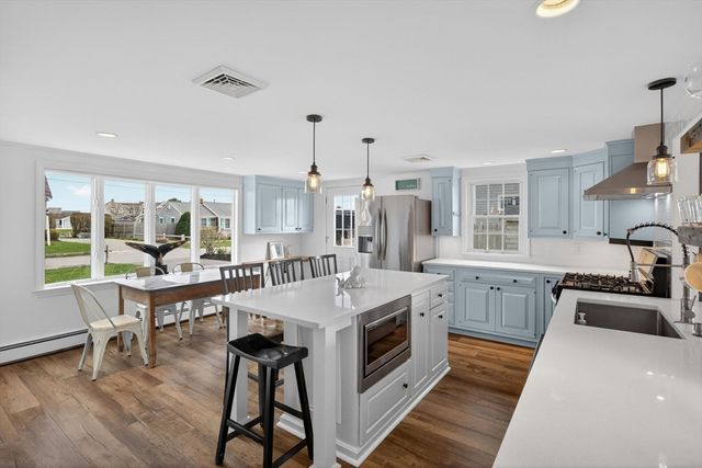 3 Wendy Way, Dennis, MA 02670