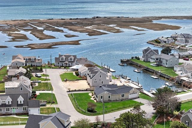 3 Wendy Way, Dennis, MA 02670