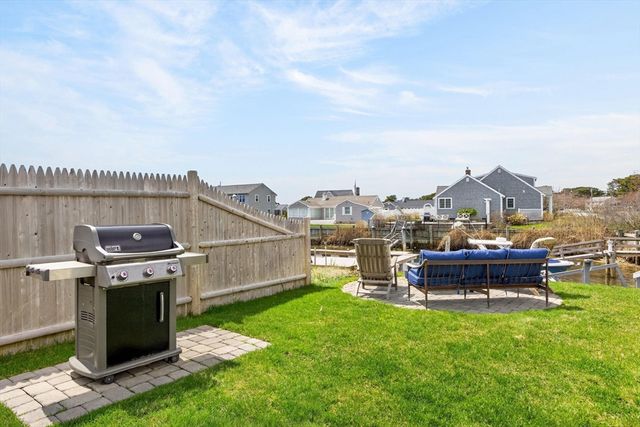 3 Wendy Way, Dennis, MA 02670