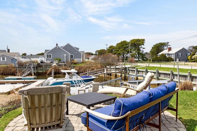 3 Wendy Way, Dennis, MA 02670