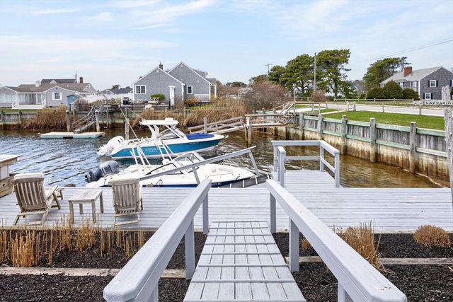 3 Wendy Way, Dennis, MA 02670