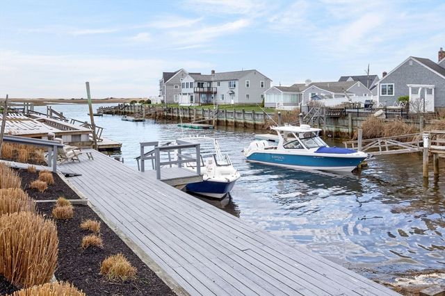 3 Wendy Way, Dennis, MA 02670