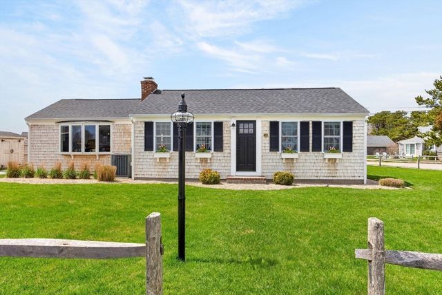 3 Wendy Way, Dennis, MA 02670