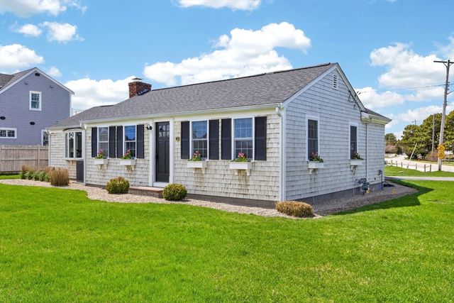 3 Wendy Way, Dennis, MA 02670