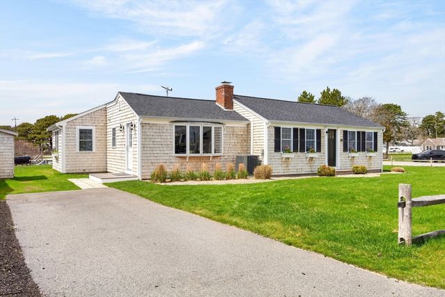 3 Wendy Way, Dennis, MA 02670