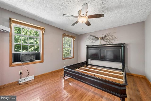8354 MOUNTAIN LAUREL RD, Boonsboro, MD 21713
