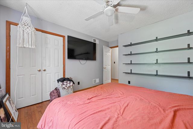 8354 MOUNTAIN LAUREL RD, Boonsboro, MD 21713
