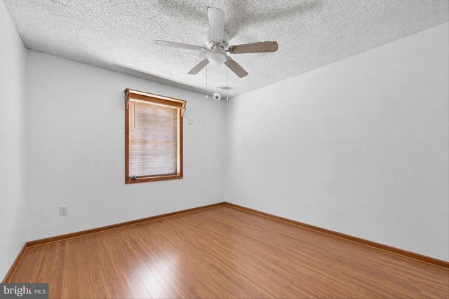8354 MOUNTAIN LAUREL RD, Boonsboro, MD 21713