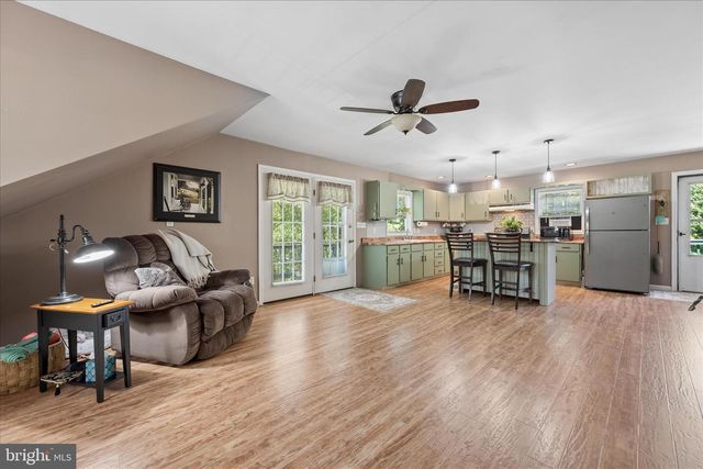 8354 MOUNTAIN LAUREL RD, Boonsboro, MD 21713