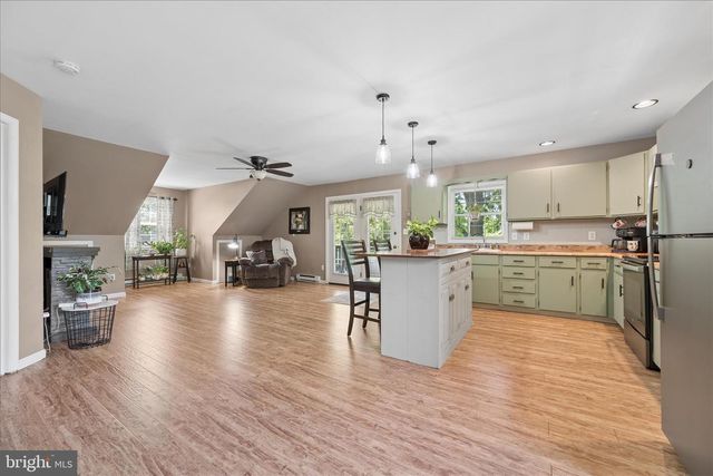 8354 MOUNTAIN LAUREL RD, Boonsboro, MD 21713