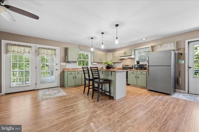 8354 MOUNTAIN LAUREL RD, Boonsboro, MD 21713