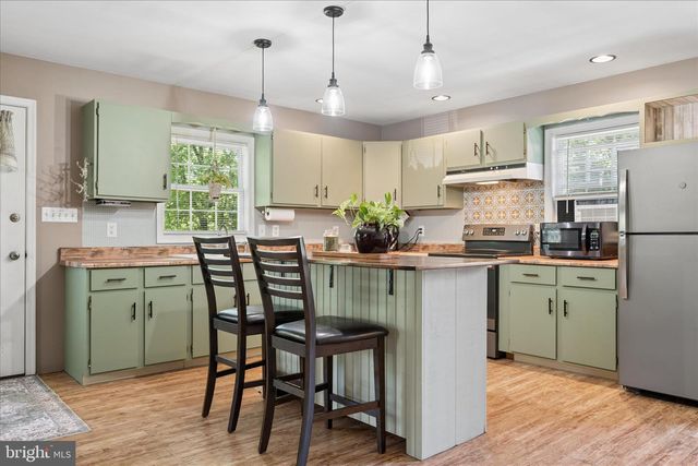 8354 MOUNTAIN LAUREL RD, Boonsboro, MD 21713